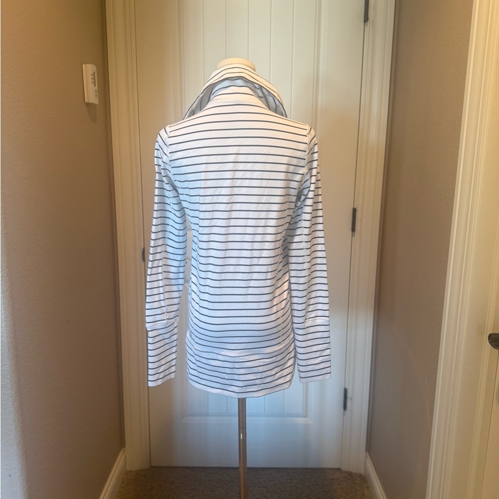 Lululemon In Stride Jacket
Quiet Stripe White Deep Indigo / Deep Indigo - Picture 5 of 5